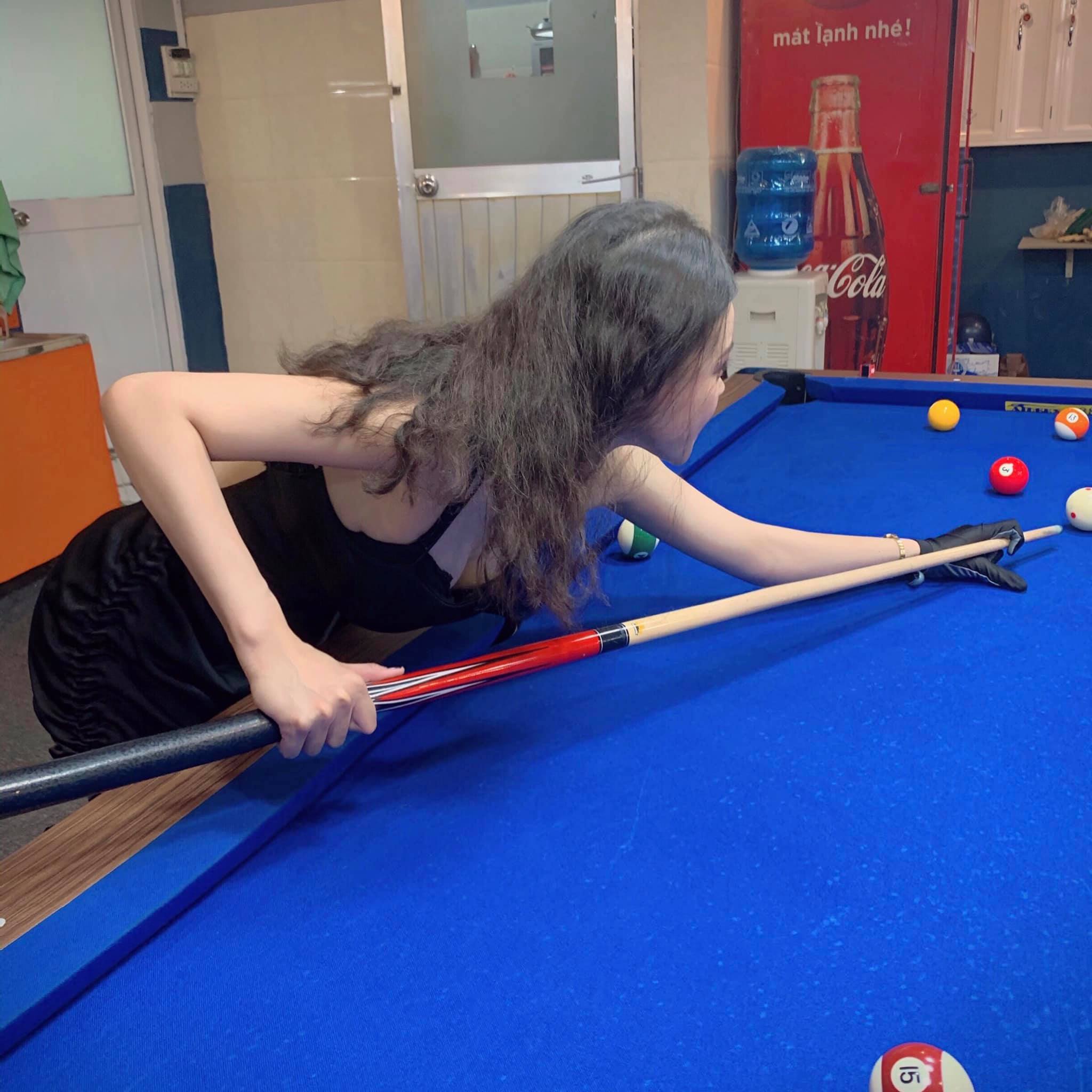 Phạm Nguyễn Hạ Vi harley.pham1701